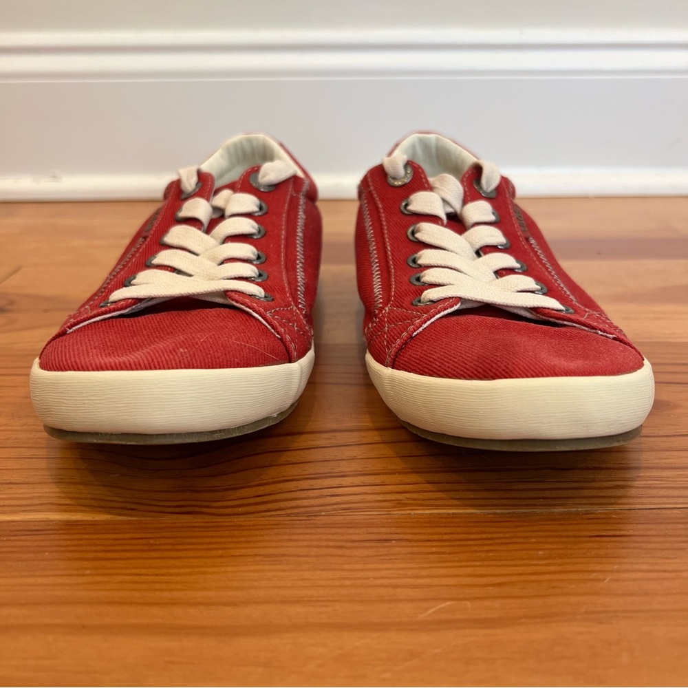 Taos Sneakers Womens 9 Red Canvas Lace Up Moc Star Walking Shoes Comfort Casual - Picture 5 of 15